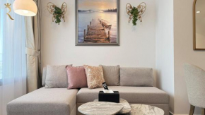 Cozy n Elegant 1BR Escape in Masdar City